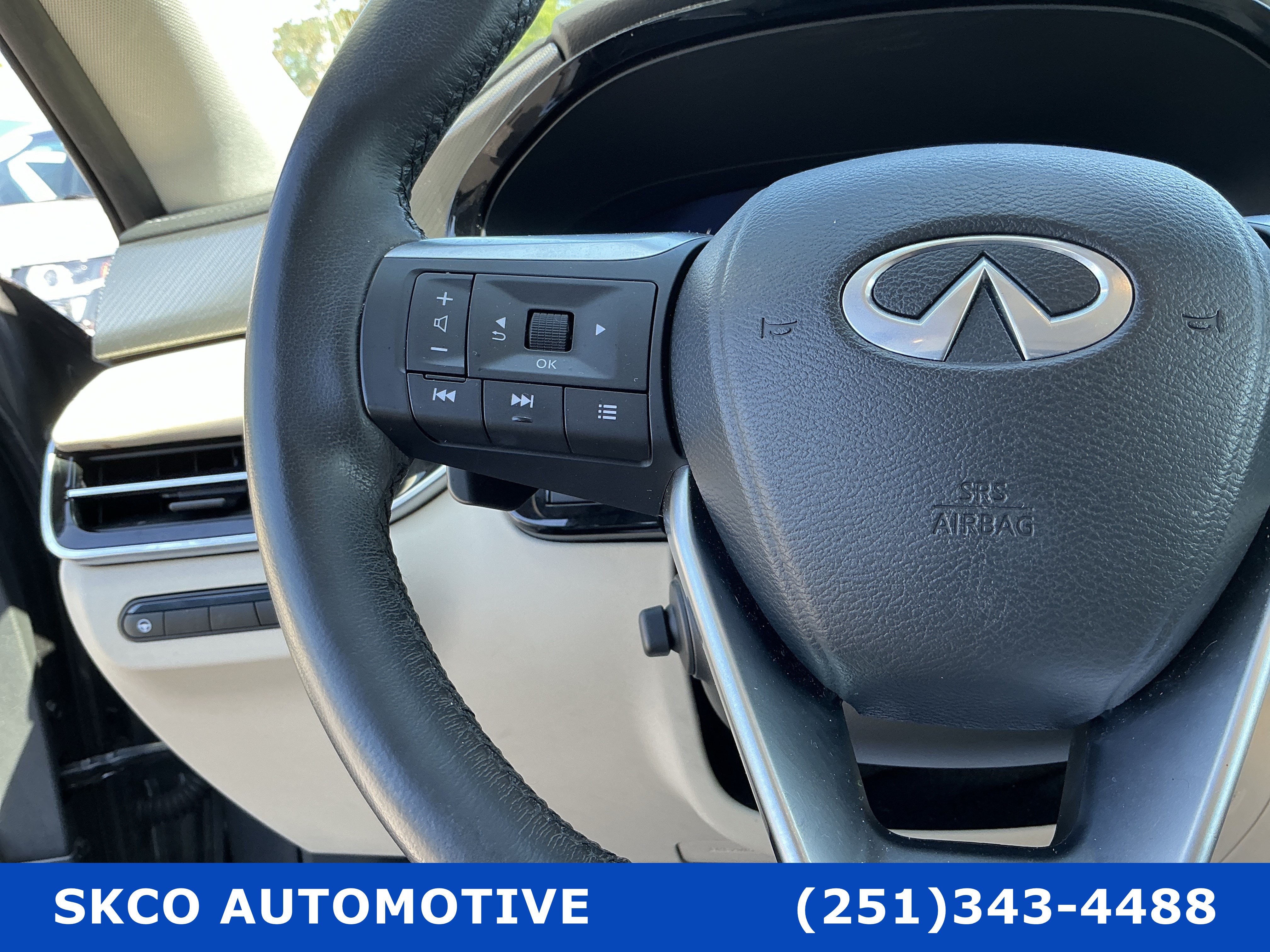Used 2023 INFINITI QX60 Luxe w/ Cargo Package FWD image 19
