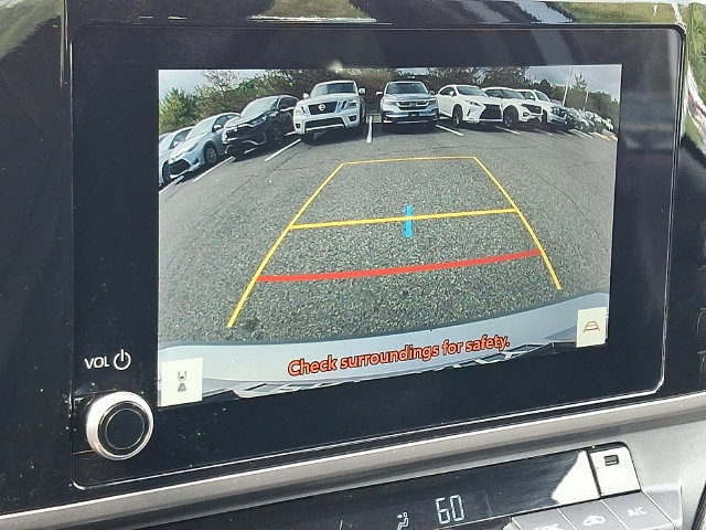 Used 2025 Toyota Camry LE FWD image 17