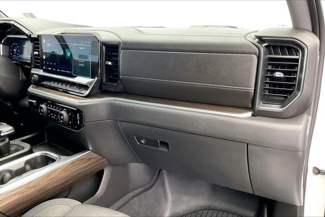Used 2022 Chevrolet Silverado 1500 LT Trail Boss w/ Convenience Package II image 15
