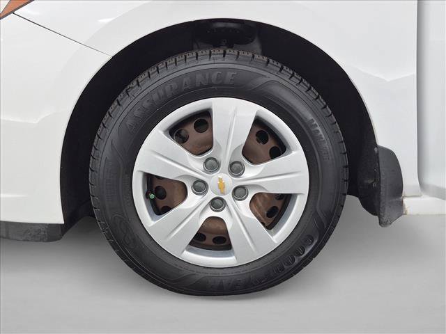 Used 2016 Chevrolet Cruze LS FWD image 26
