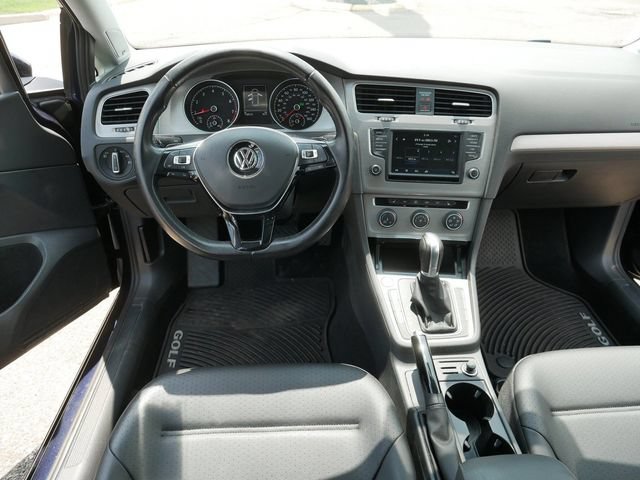 Used 2017 Volkswagen Golf SE FWD image 21