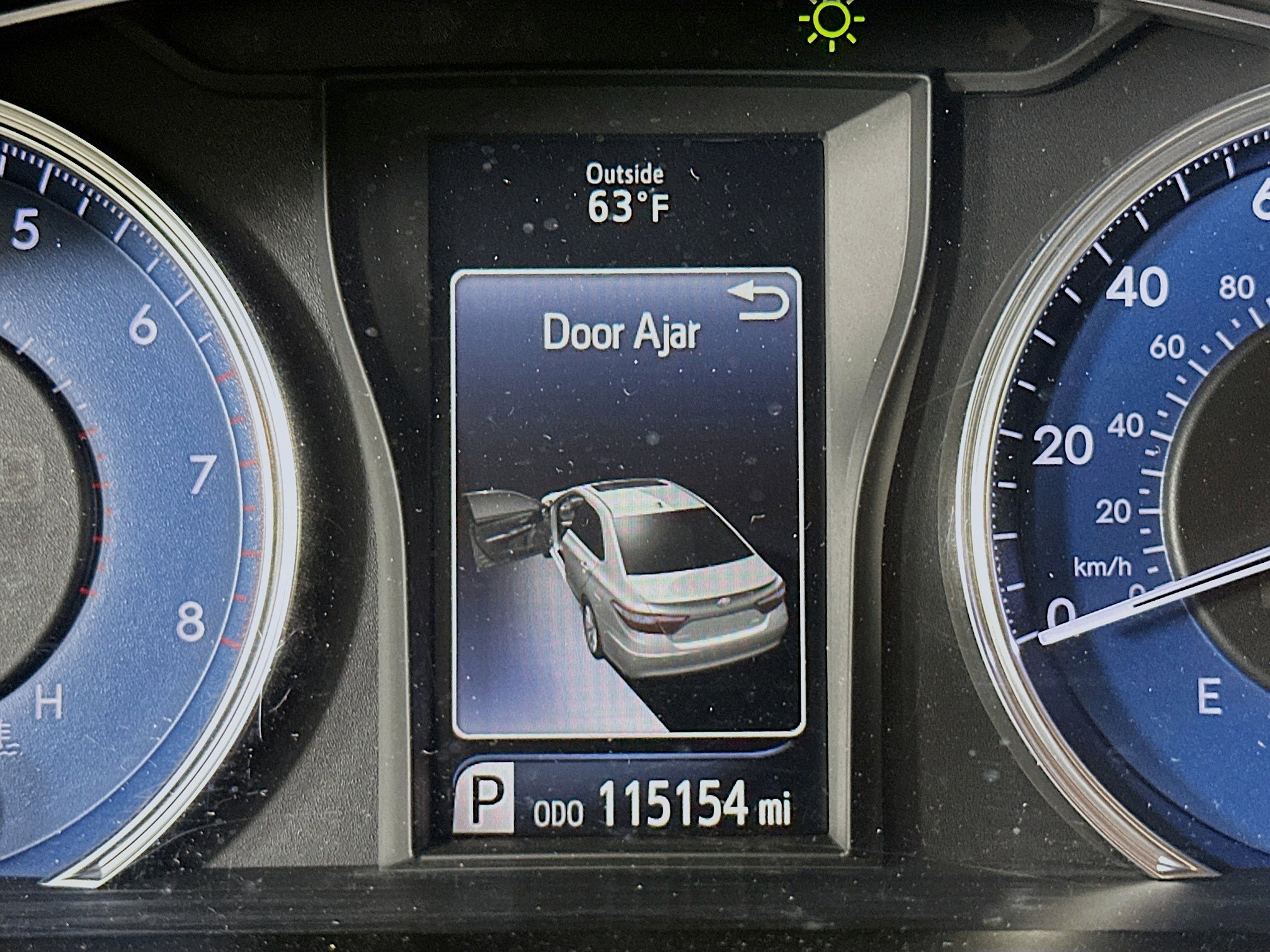 Used 2017 Toyota Camry XLE FWD image 19