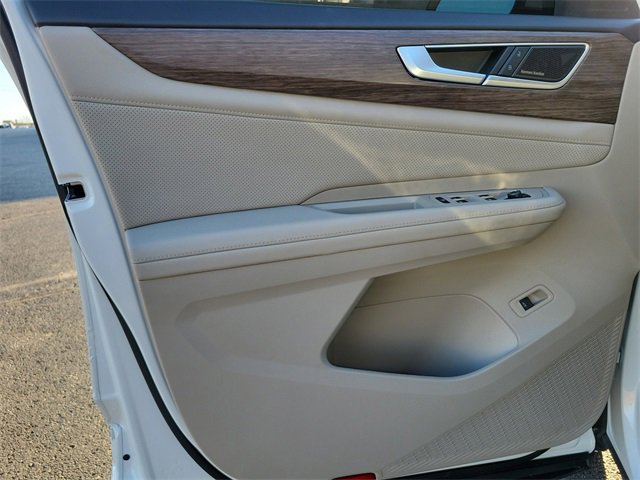 Used 2024 Volkswagen Atlas SEL Premium R-Line image 18