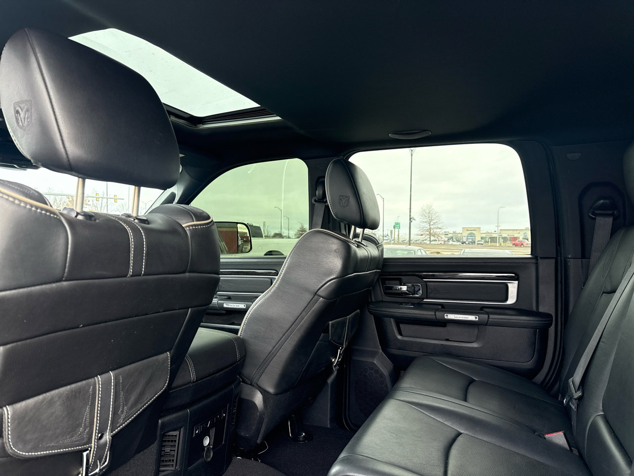 Used 2016 RAM 2500 Limited image 29