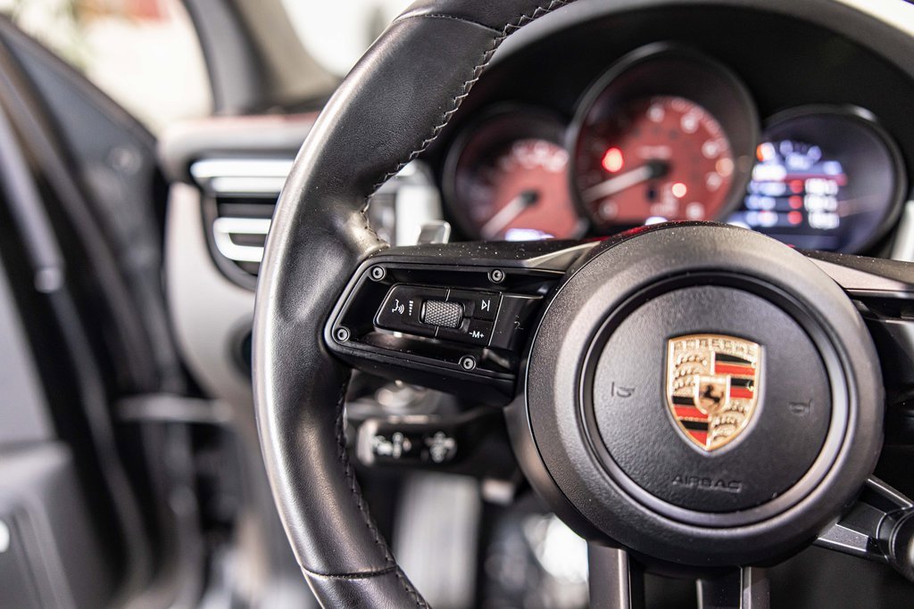 Used 2023 Porsche Macan S image 25