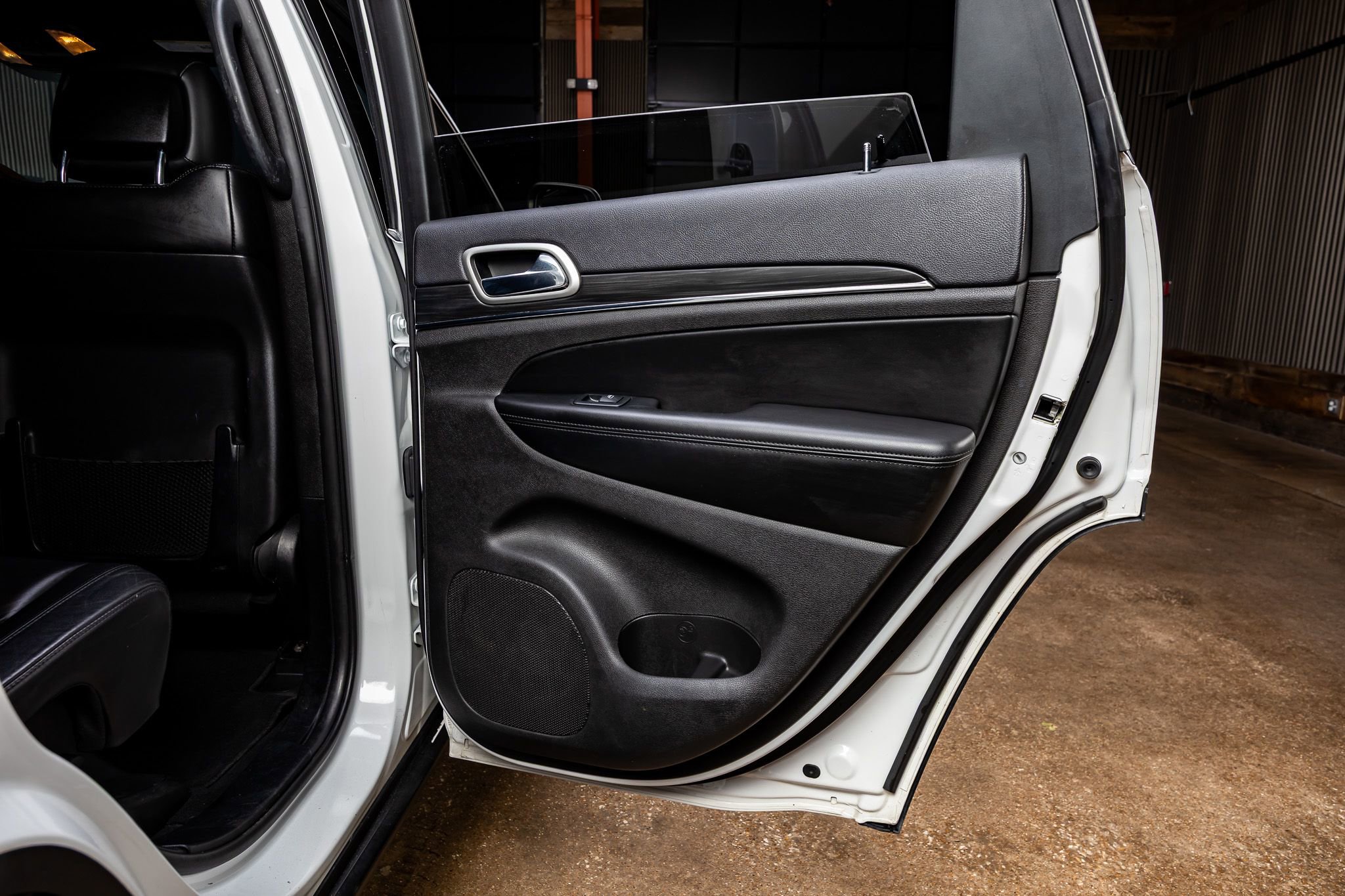 Used 2020 Jeep Grand Cherokee Limited image 34