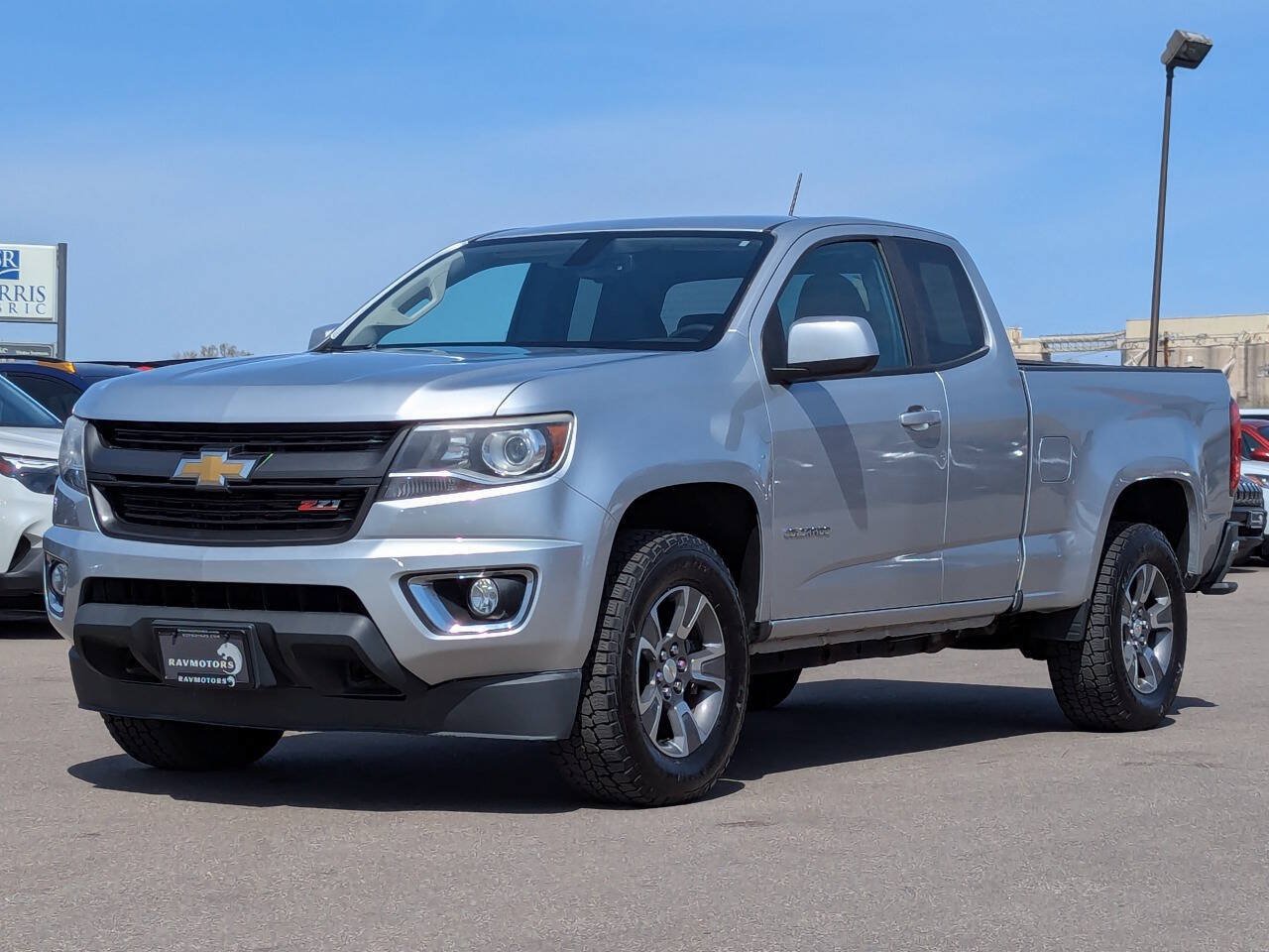 Used 2015 Chevrolet Colorado Z71 AWD/4WD image 6
