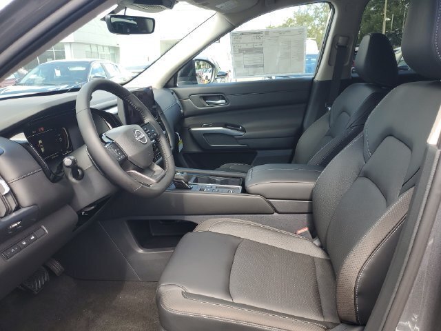 New 2026 Nissan Pathfinder SL FWD image 12