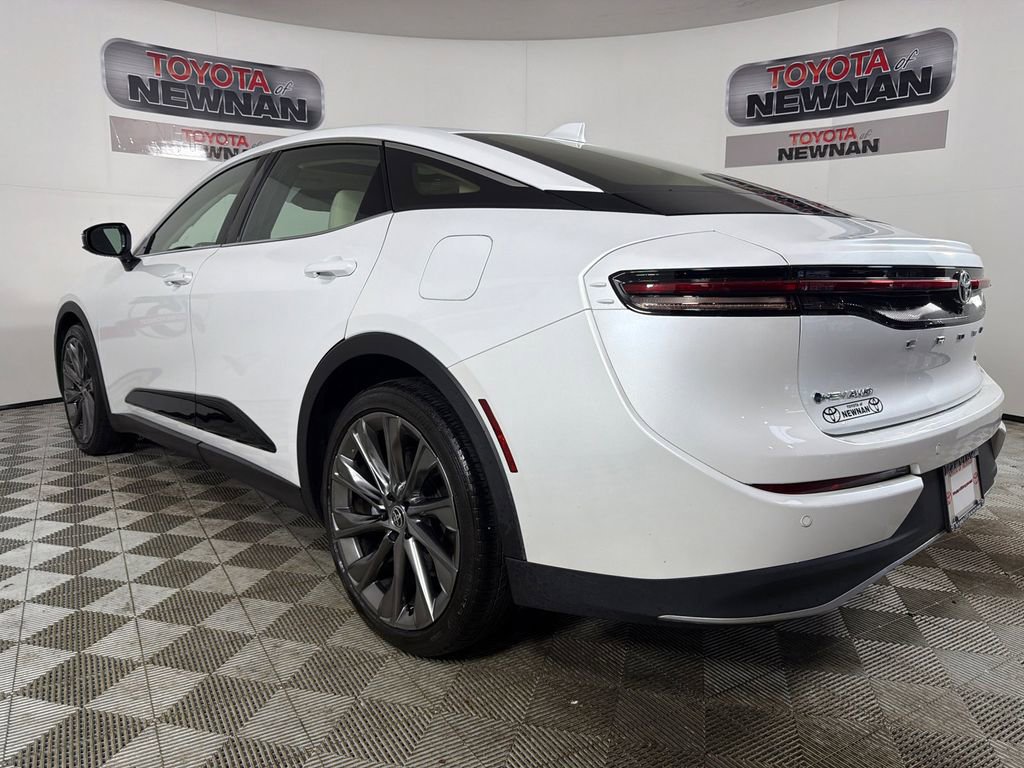 Used 2024 Toyota Crown Limited w/ Advanced Technology Package AWD/4WD image 6