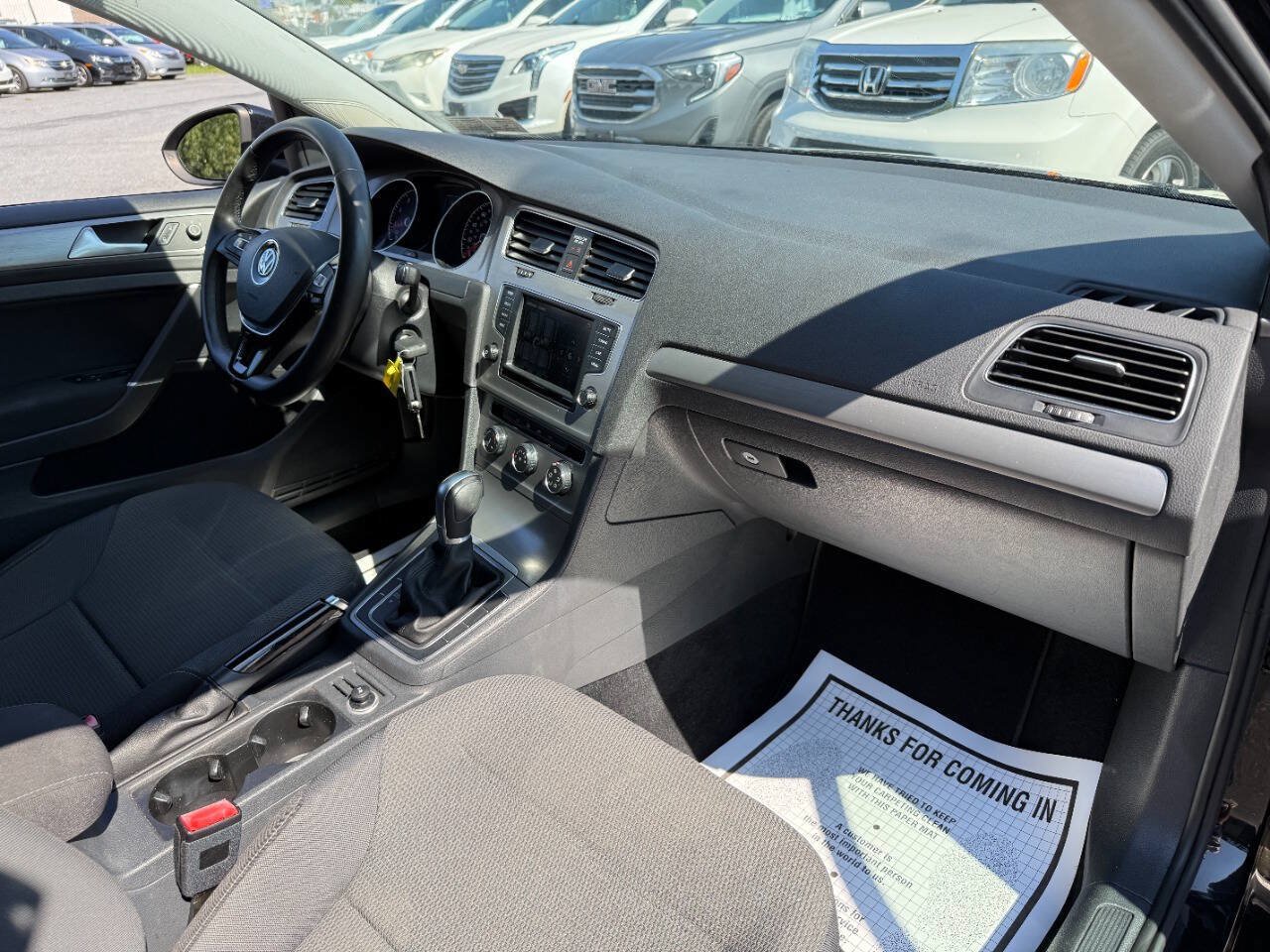 Used 2016 Volkswagen Golf S FWD image 29