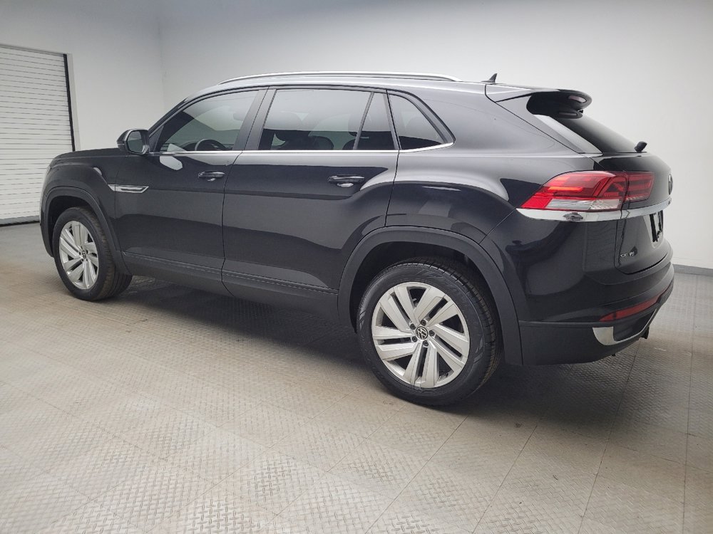 Used 2020 Volkswagen Atlas Cross Sport SE w/ Panoramic Sunroof Package image 3