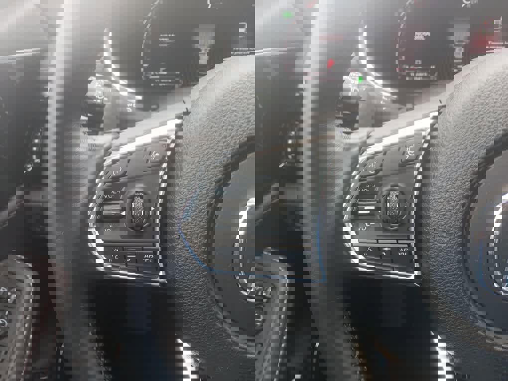 Used 2023 Acura MDX SH-AWD w/ Technology Package image 25