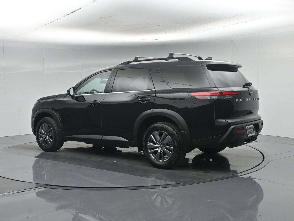 Used 2025 Nissan Pathfinder SV w/ SV Premium Package AWD/4WD image 7