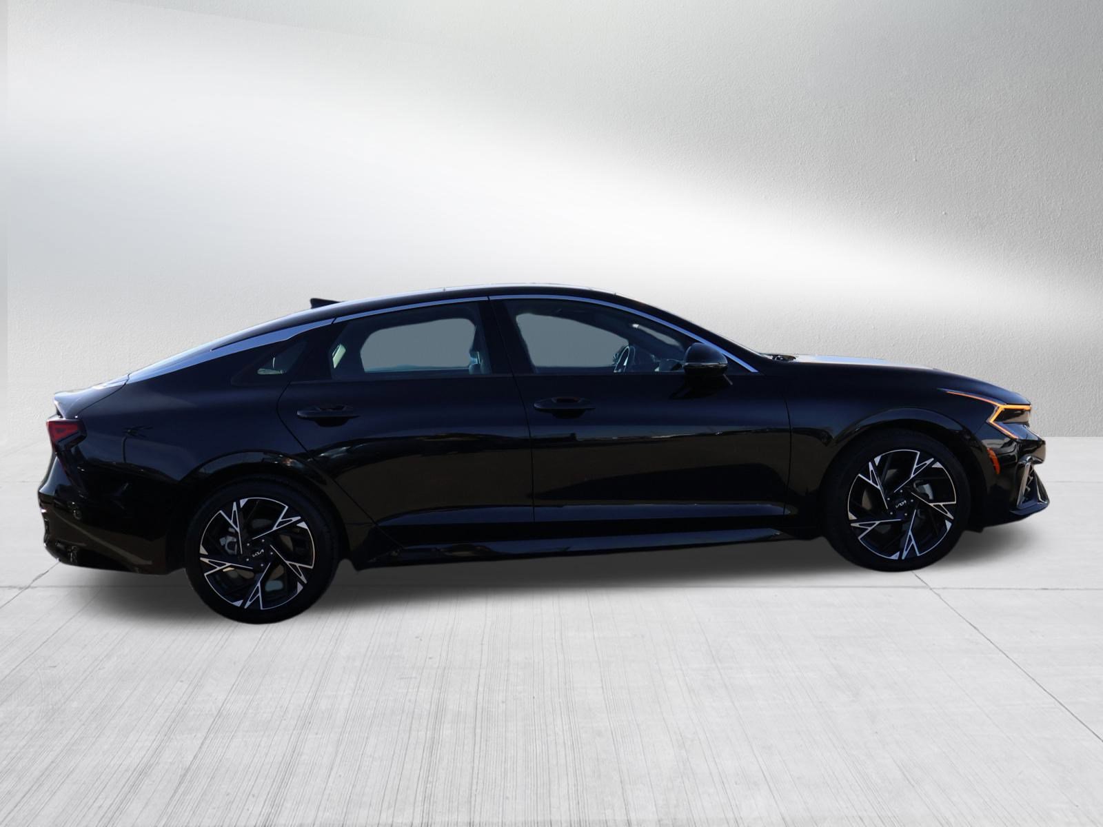 Used 2025 Kia K5 GT-Line w/ GT-Line Premium Package image 8