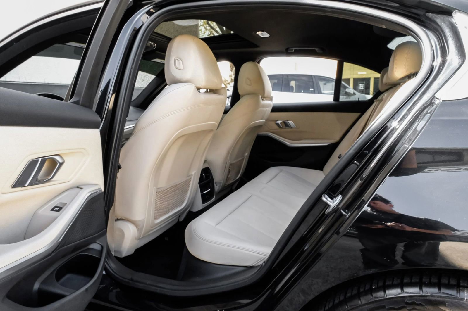 Used 2021 BMW 330i Sedan w/ Convenience Package image 42