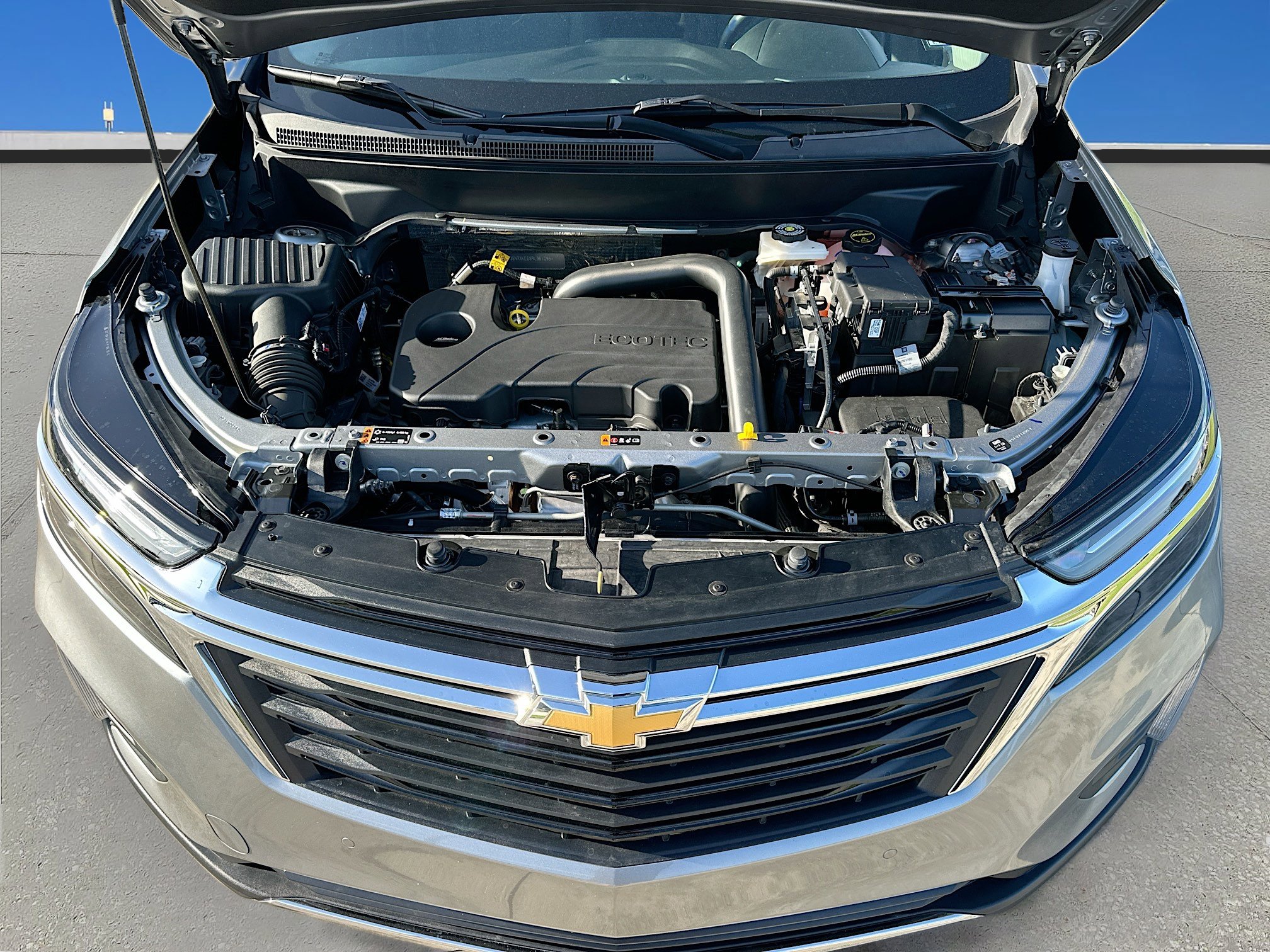 Used 2024 Chevrolet Equinox LT FWD image 28