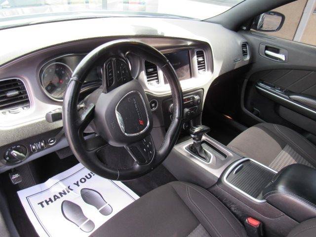 Used 2023 Dodge Charger SXT RWD image 19