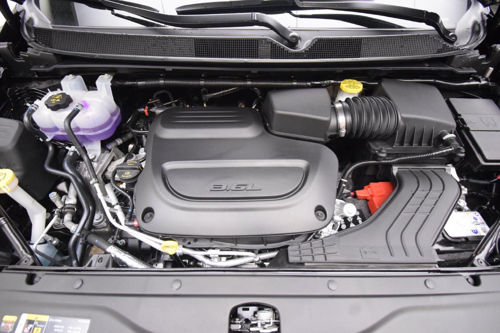 New 2027 Chrysler Pacifica LX FWD image 15