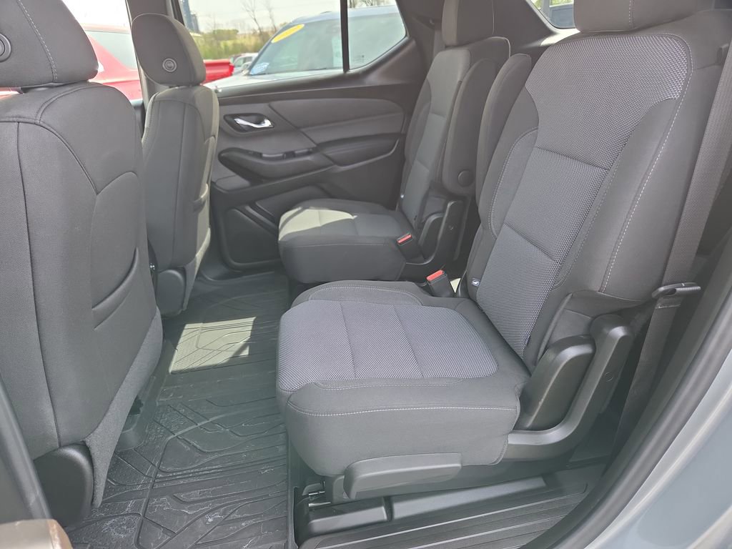 Certified 2023 Chevrolet Traverse LT FWD image 28