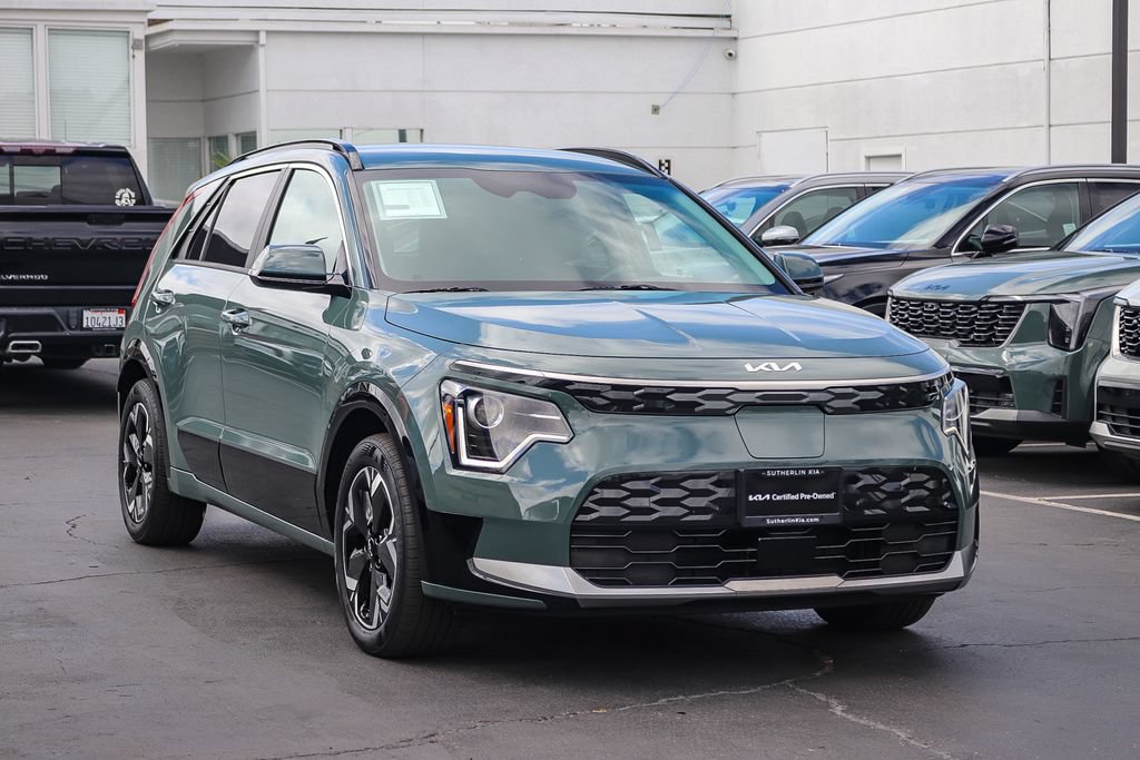 Certified 2023 Kia Niro Wind FWD image 3