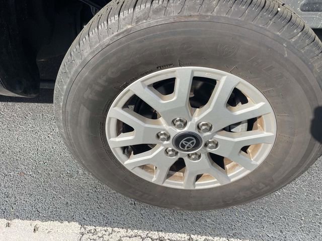 Used 2024 Toyota Tacoma SR5 image 4