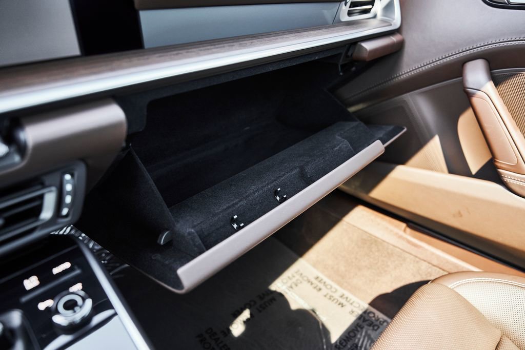 Used 2020 Porsche 911 Carrera 4S w/ Premium Package image 71