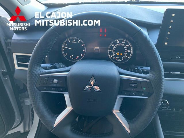 New 2026 Mitsubishi Outlander Trail Edition image 13
