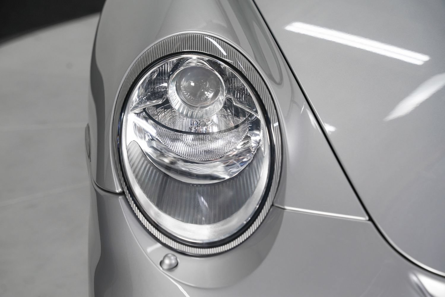 Used 2008 Porsche 911 GT2 RWD image 11