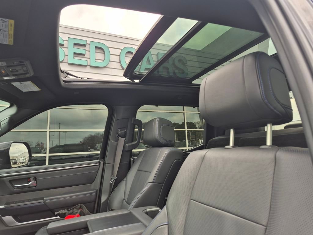 Used 2024 Toyota Tundra Platinum image 9