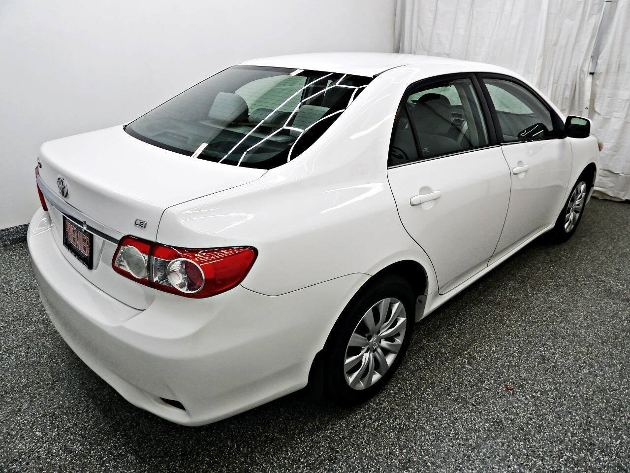 Used 2013 Toyota Corolla LE FWD image 6