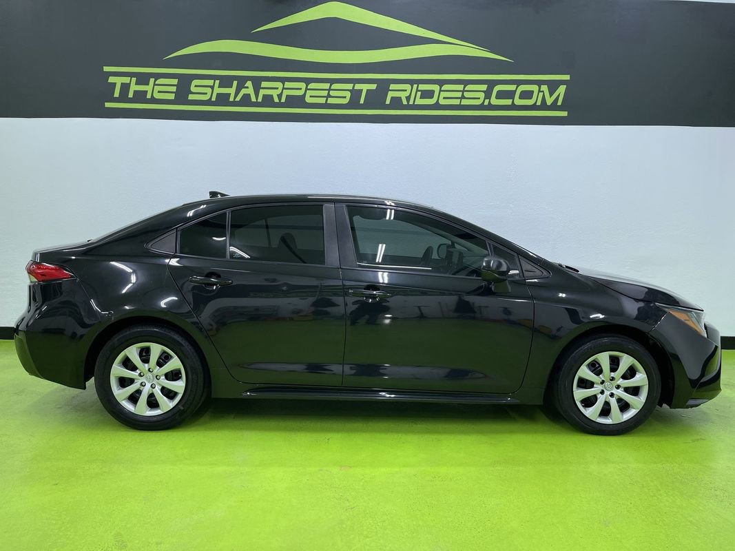 Used 2022 Toyota Corolla LE image 11