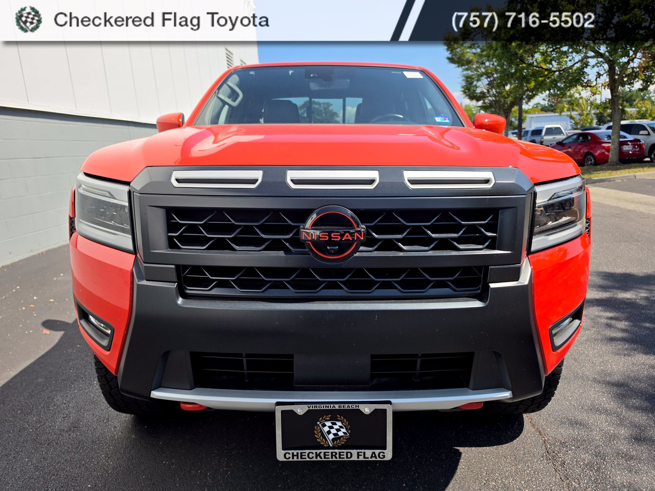 Used 2025 Nissan Frontier PRO-4X w/ Pro Premium Package AWD/4WD image 8