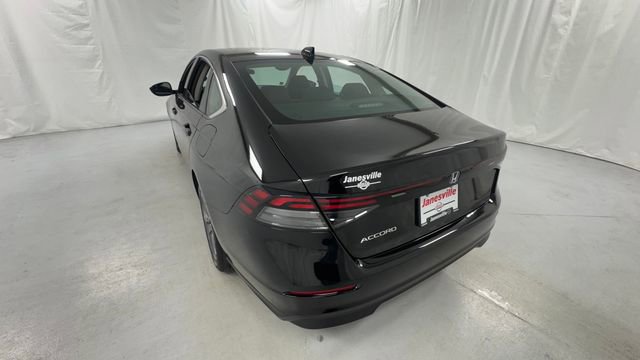 Used 2023 Honda Accord EX image 5