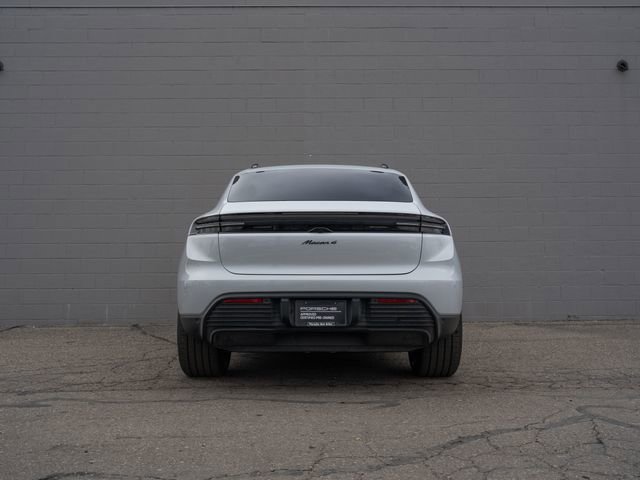 Certified 2025 Porsche Macan 4 Electric image 6