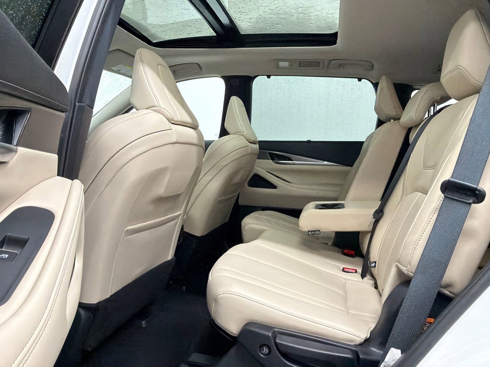 Used 2024 INFINITI QX60 Luxe image 18