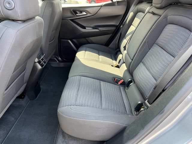 Used 2025 Chevrolet Equinox LT AWD/4WD image 18