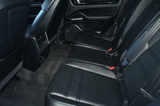 Certified 2022 Porsche Cayenne image 25