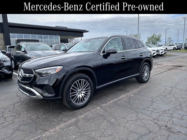 Used 2024 Mercedes-Benz GLC 300 4MATIC image 3