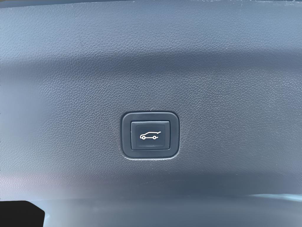 Used 2022 Chevrolet Tahoe High Country image 10