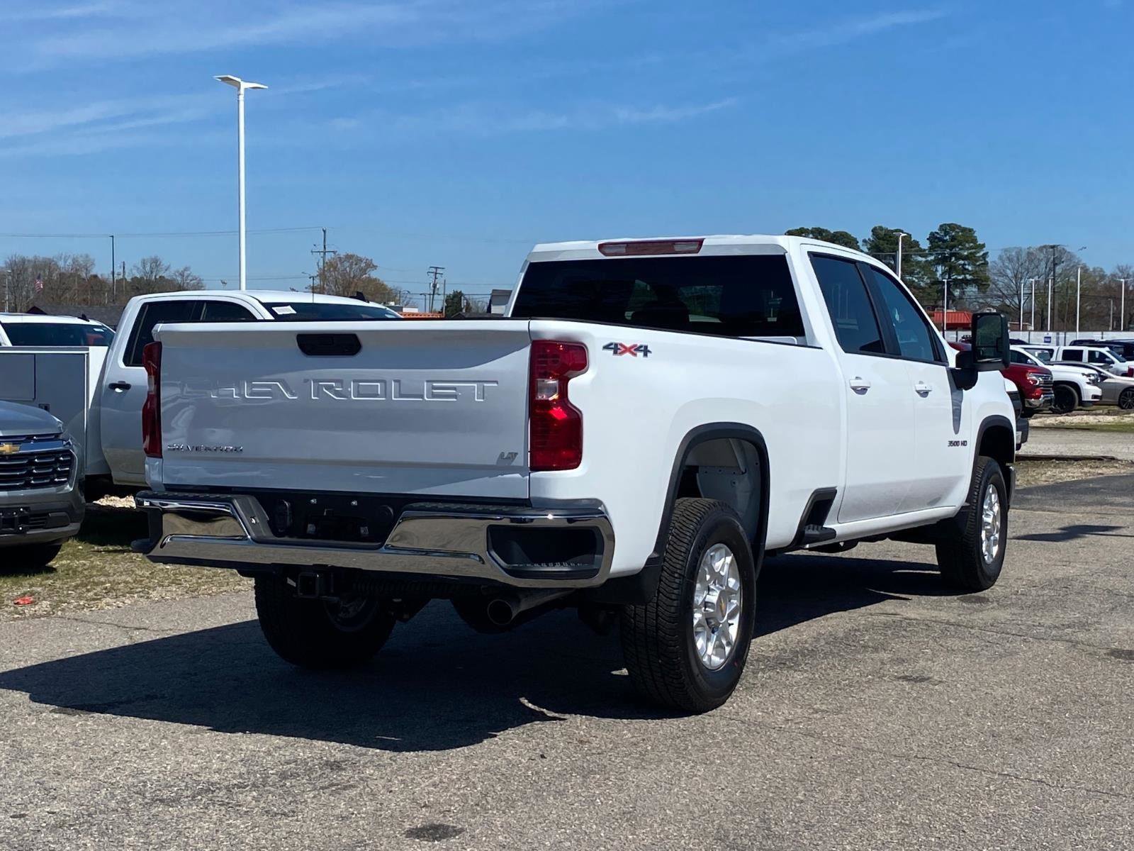 New 2026 Chevrolet Silverado 3500 LT w/ Convenience Package AWD/4WD image 3