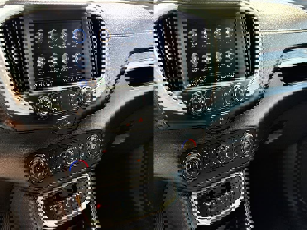 Used 2023 GMC Terrain SLT image 10