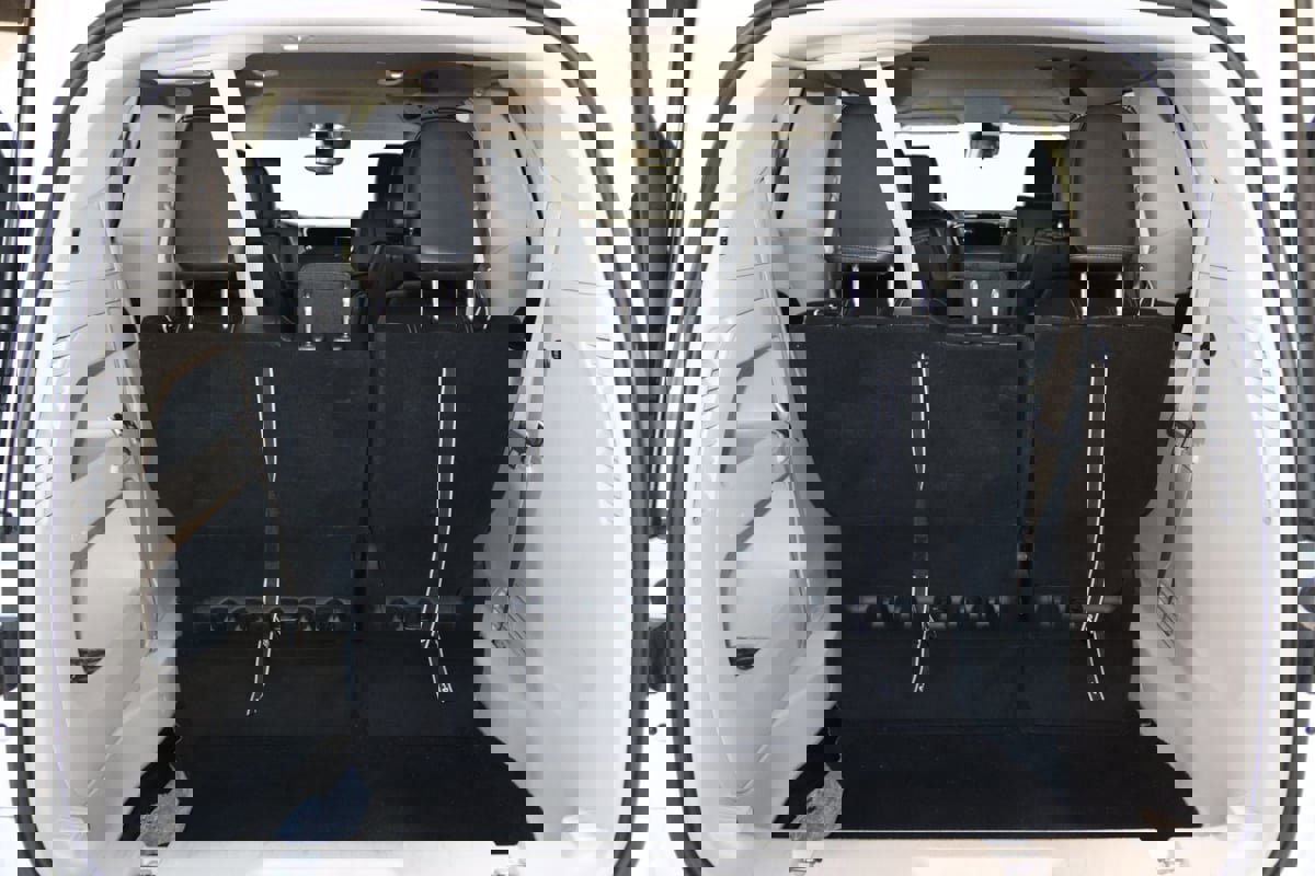 Used 2024 Chrysler Pacifica Touring-L image 67