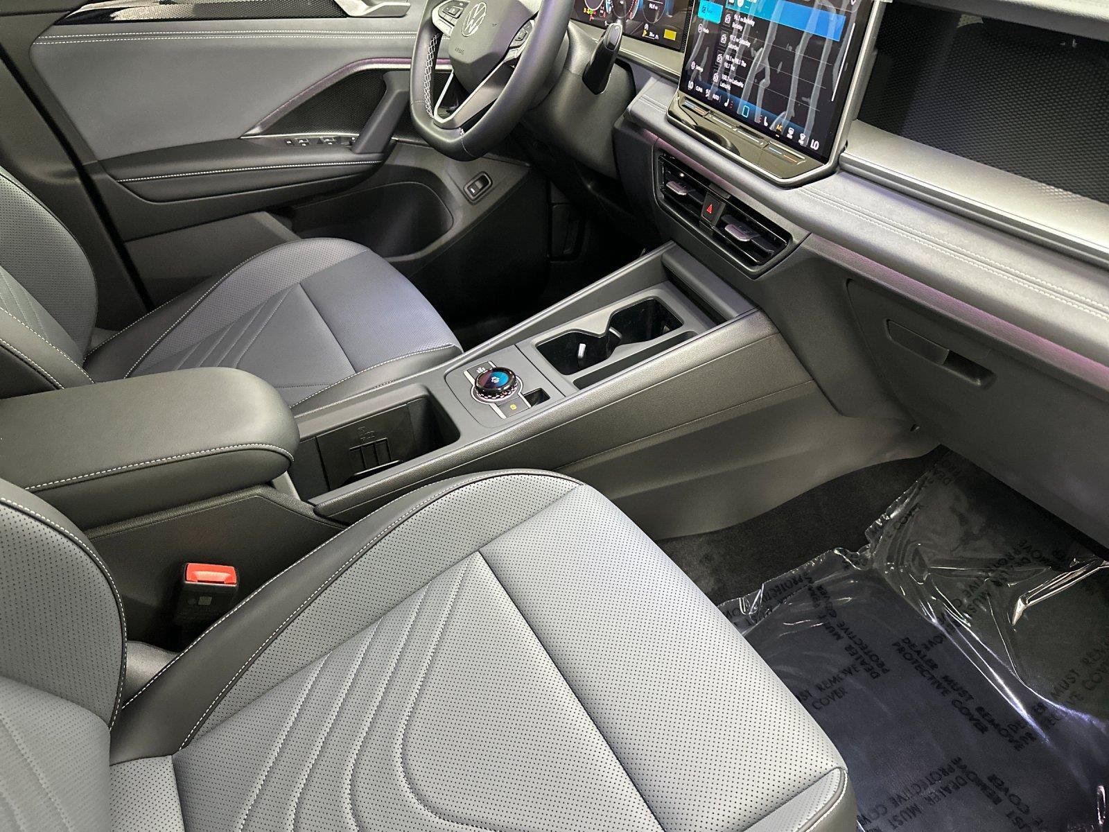 New 2026 Volkswagen Tiguan SE AWD/4WD image 15