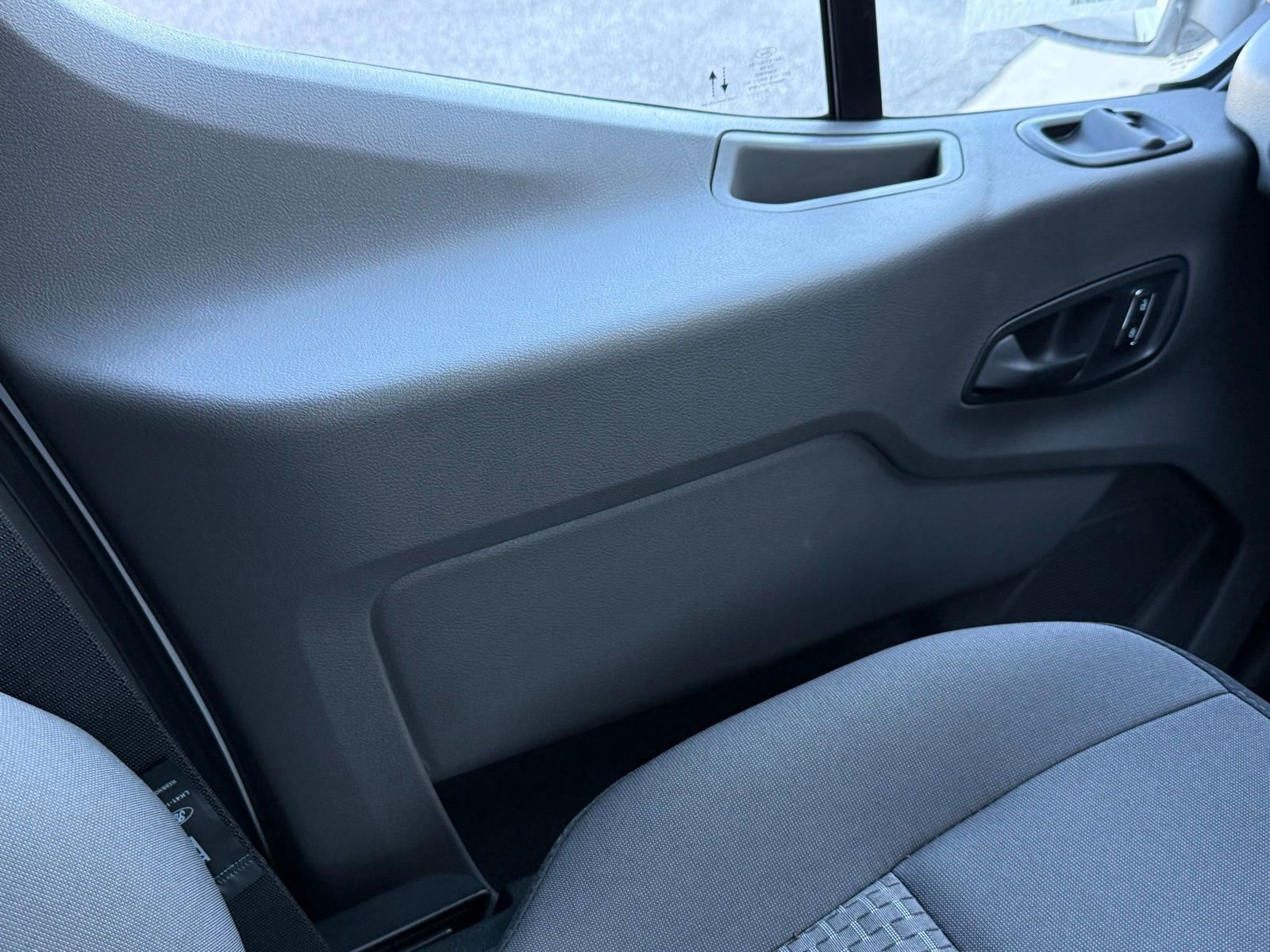 New 2026 Ford Transit 250 148 Medium Roof Extended AWD w/ Exterior Upgrade Package image 31