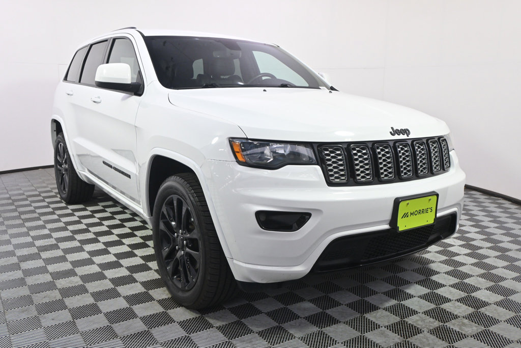 Used 2020 Jeep Grand Cherokee Altitude AWD/4WD image 9
