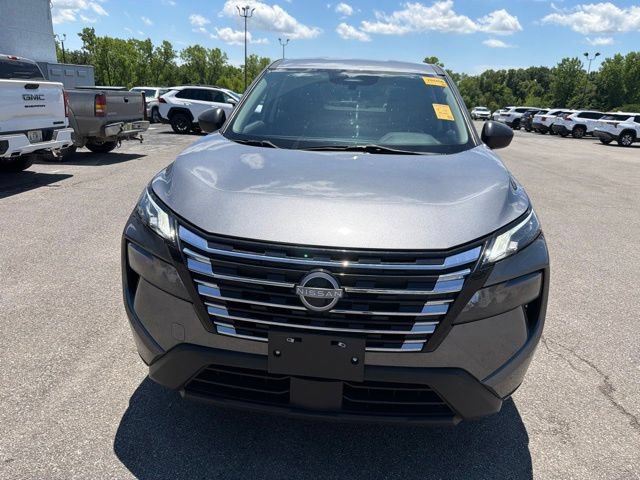 Used 2024 Nissan Rogue S AWD/4WD image 5
