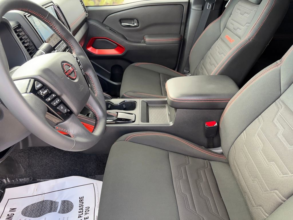 Used 2024 Nissan Frontier Pro-X w/ Technology Package RWD image 9