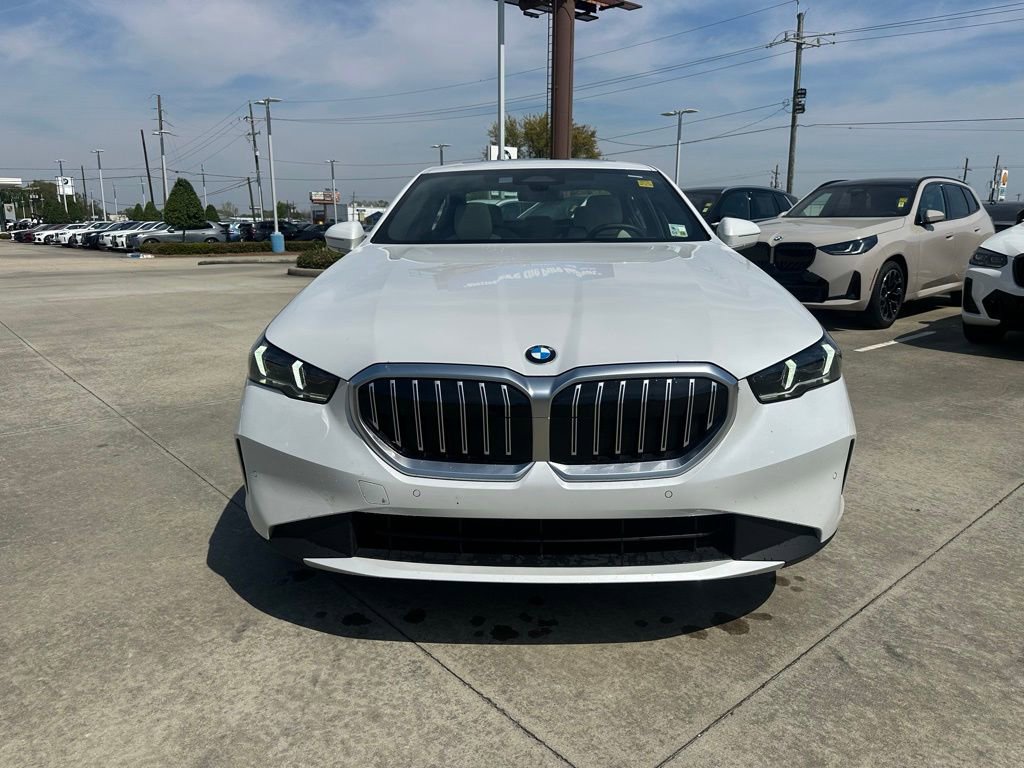 Certified 2024 BMW 530i w/ Convenience Package image 2
