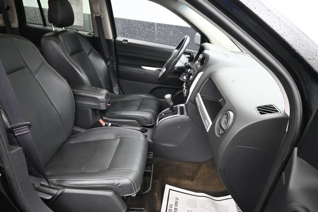 Used 2016 Jeep Compass High Altitude AWD/4WD image 9