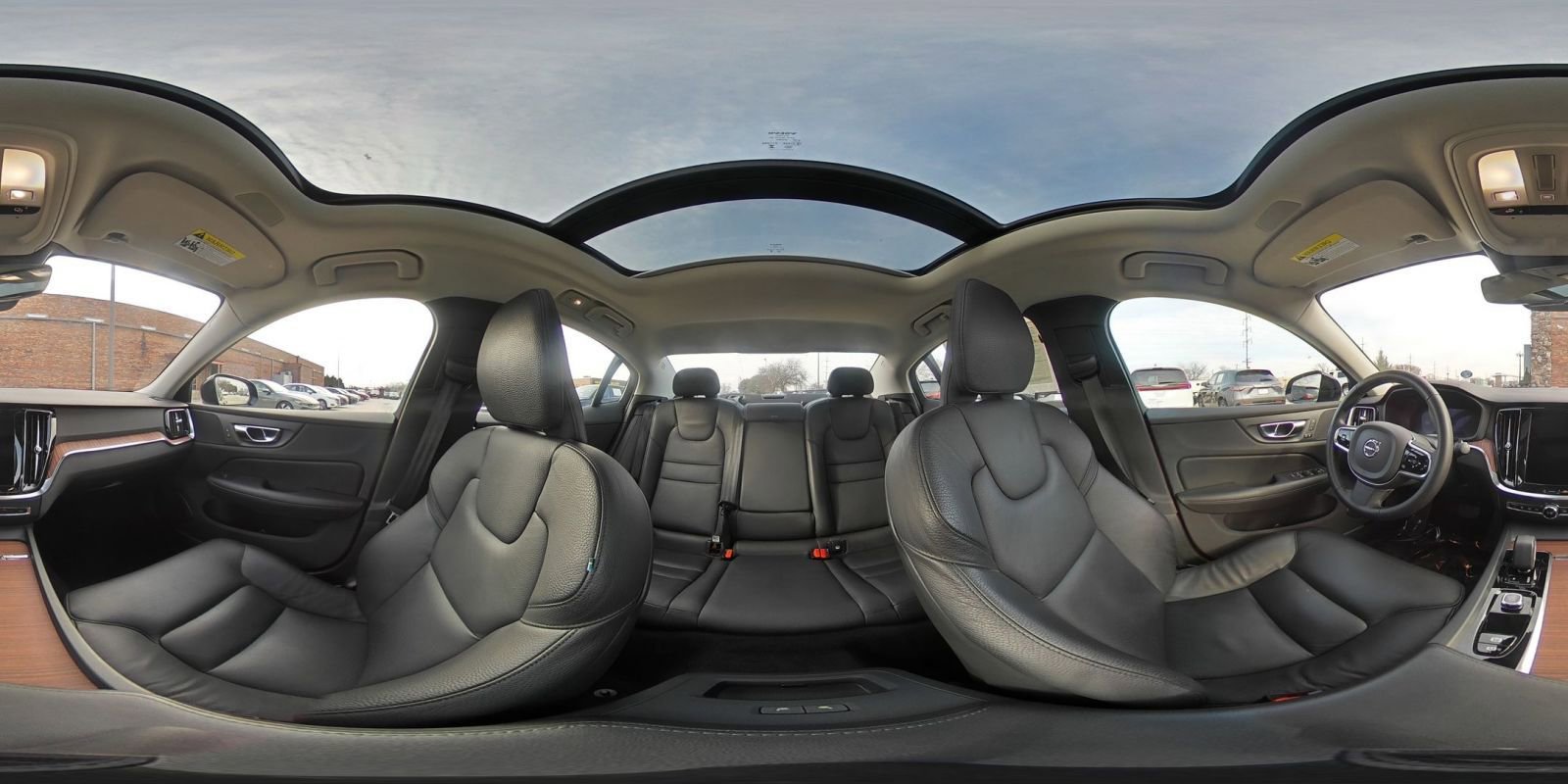 Used 2025 Volvo S60 B5 Plus image 42